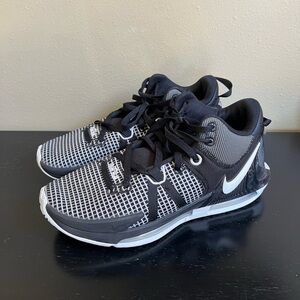 Nike LeBron Witness 7 men’s basketball shoes, US size 10. Worn indoors only.